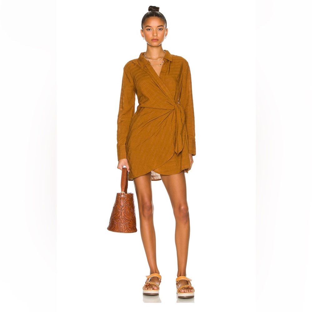 X REVOLVE DAYDREAM TUNIC
L*SPACE
Color: Amber